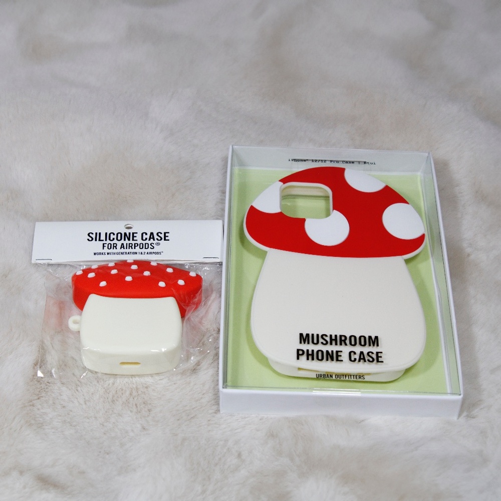 Urban Outfitters 3D Magic Mushroom iPhone 12/12 Pro Case & Mushroom AirPods Case